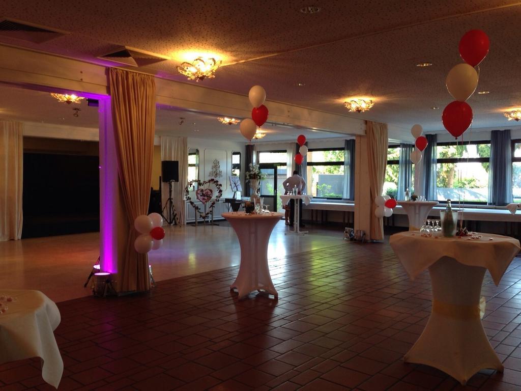Hotel Garni Zum Dorfbrunnen Bornheim  Zewnętrze zdjęcie