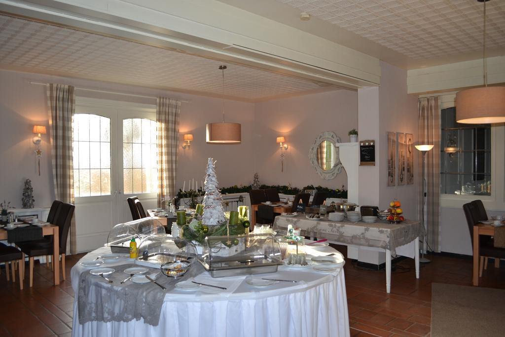 Hotel Garni Zum Dorfbrunnen Bornheim  Zewnętrze zdjęcie