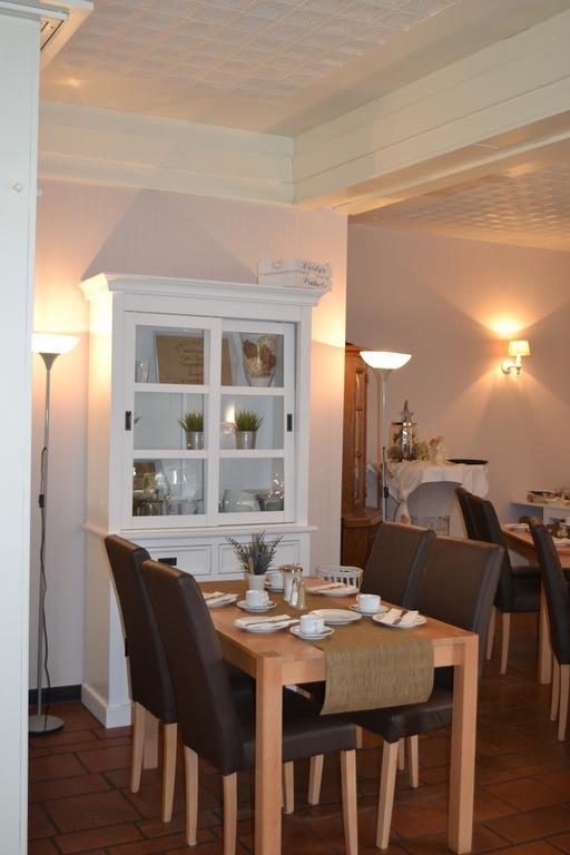 Hotel Garni Zum Dorfbrunnen Bornheim  Zewnętrze zdjęcie